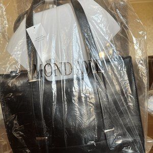 Black Bag Mondani